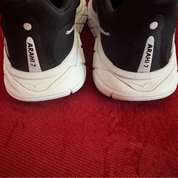 Hoka Arahi 7 - Picture 5 of 9
